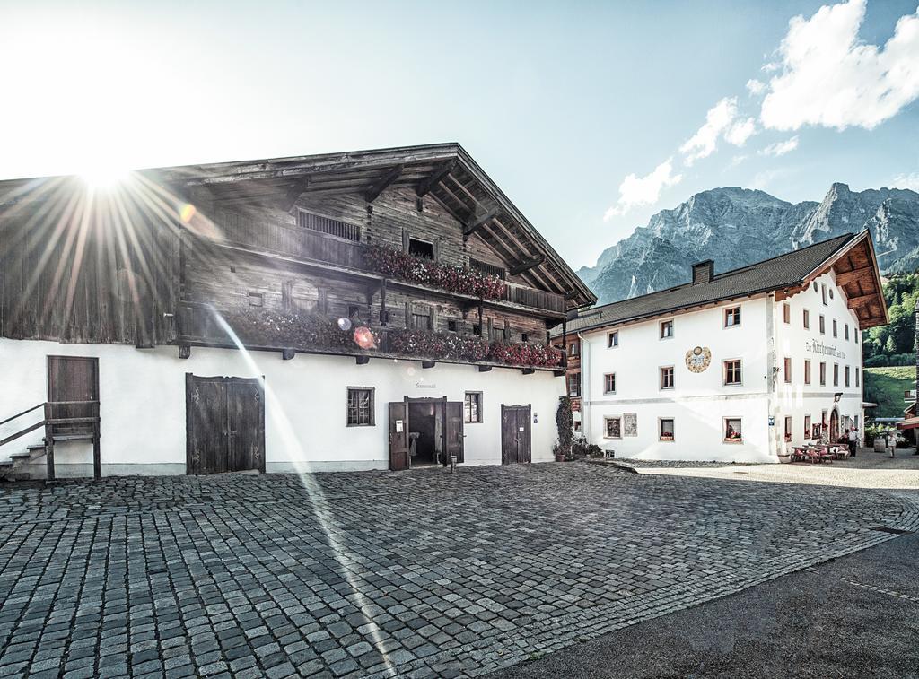 Hotel & Gourmetwirtshaus Kirchenwirt Seit 1326 Leogang Exterior foto